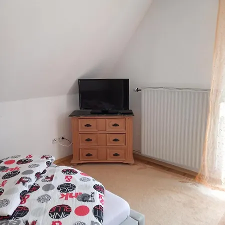 Ferienwohnung By Cristina Bed & Breakfast Leer